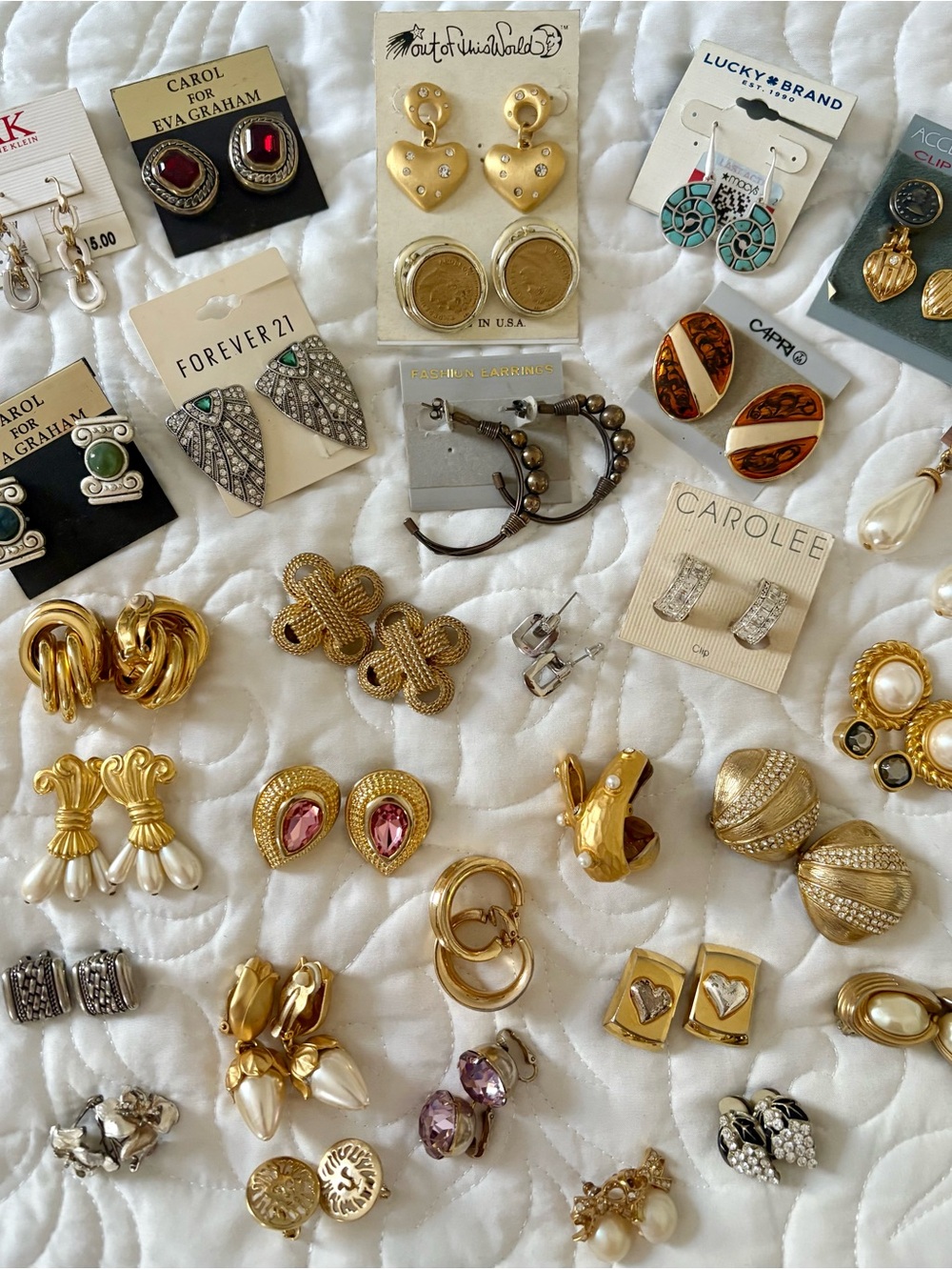 Huge lot of assorted costume jewelry earrings!